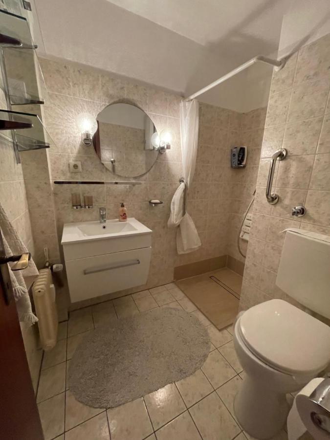 Relax Center Suite Essen Esterno foto