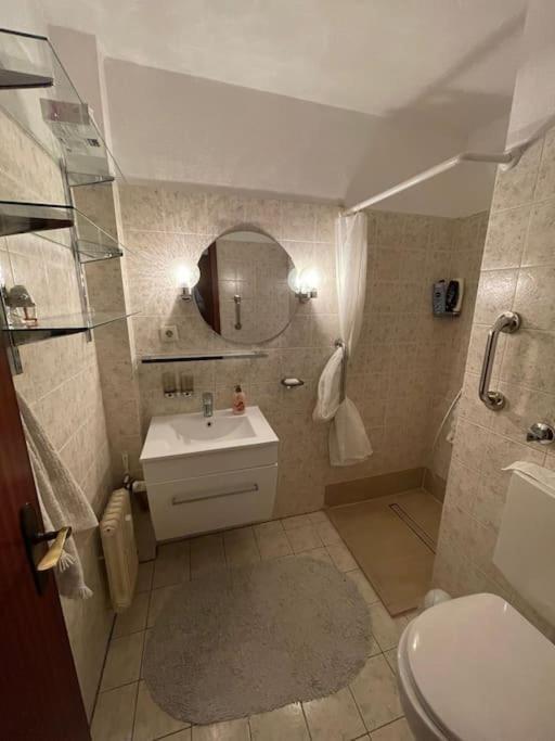 Relax Center Suite Essen Esterno foto